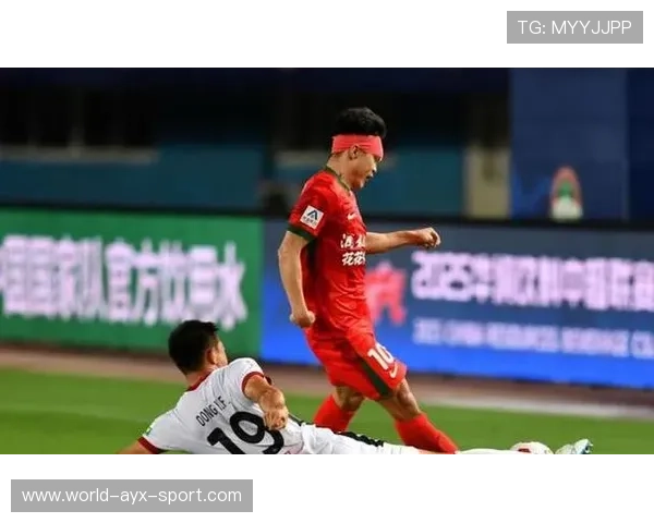 武汉三镇莫拉上任首练，逼抢强度直接拉满